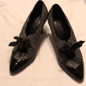 Liz Claiborne pumps